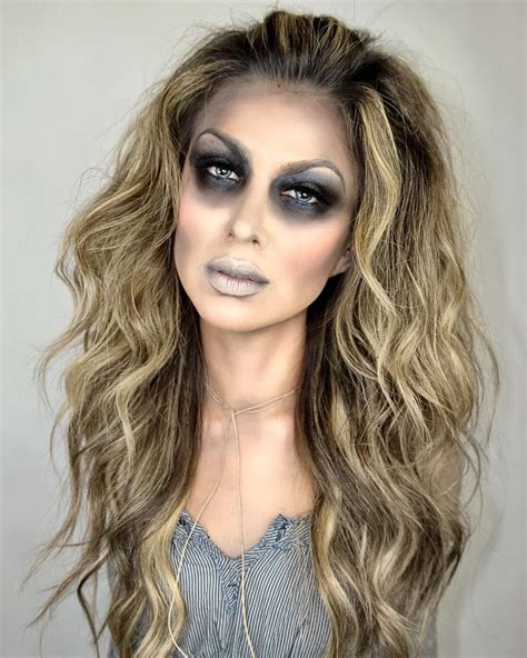 Ladies zombie makeup - September 19, 2017 11:26 AM EDT. T aylor Swift’s return to the top of the charts was marked by an unexpected new persona: that of a zombie. In her music video for “Look What You Made Me Do ...